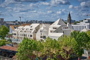 L'Atelier Cambium & Olgga Architectes ont livré Parvis Orion à Bastide Niel